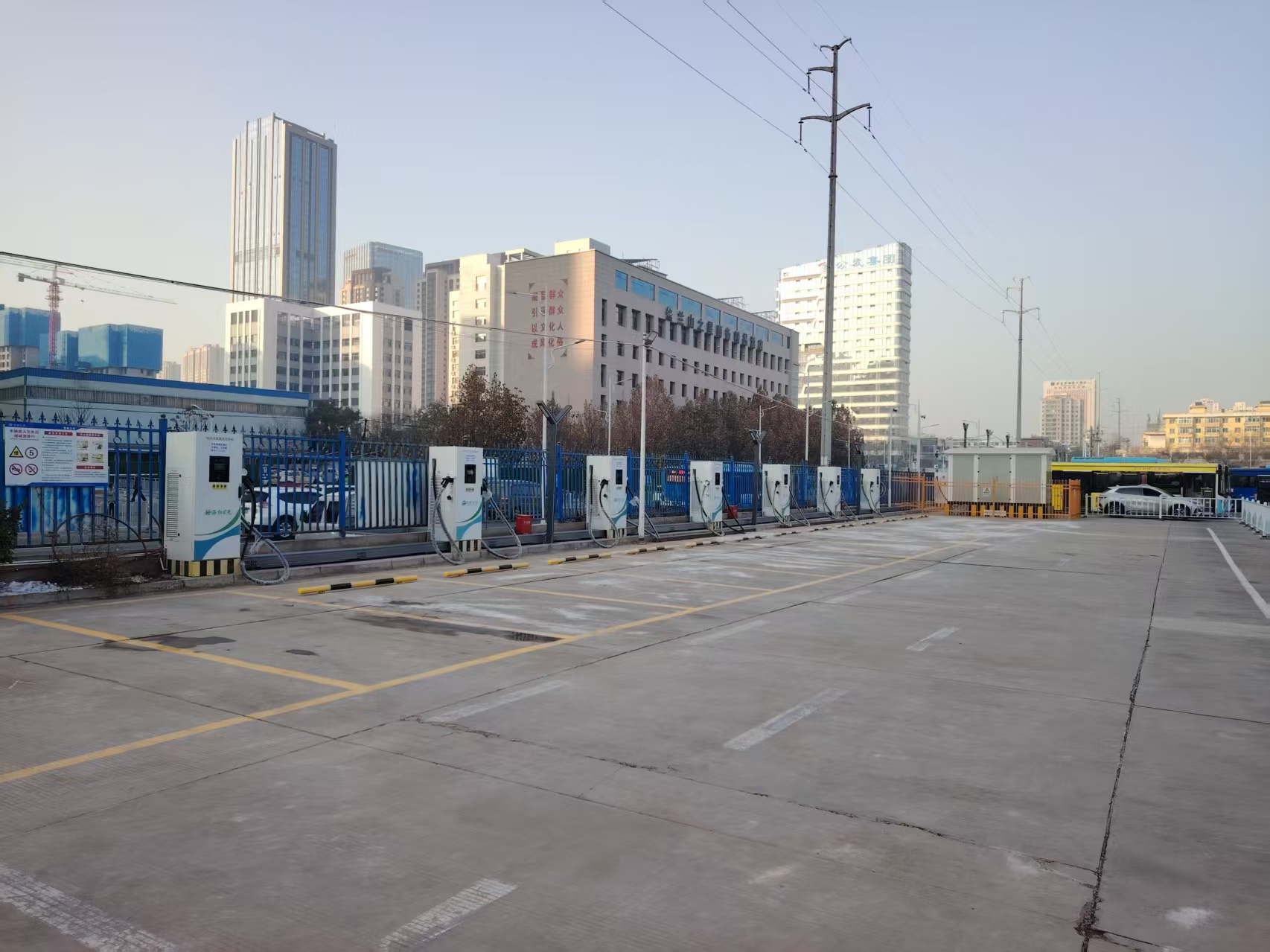 兰州公交公司刘家堡充电站